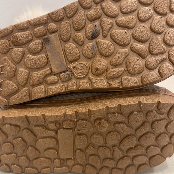 China Buttons City Toddler Girls Boots, Tan, Fleece Lined Size 26M - Picture 7 of 7